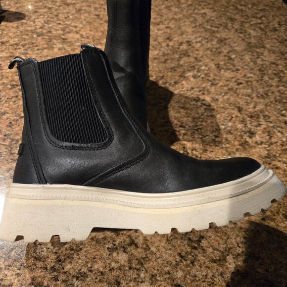 Bionicola Boots - Picture 3 of 4